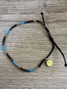PURA VIDA Beaded Bracelet - Multi color Seed Beads